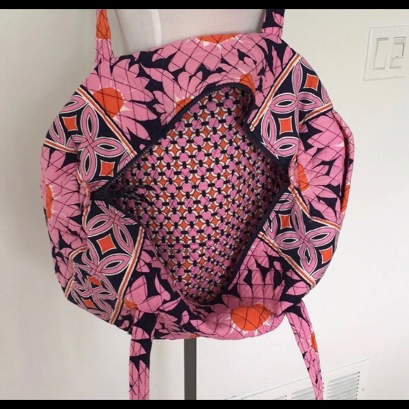 Vera Bradley Small Duffle! - Picture 2 of 3